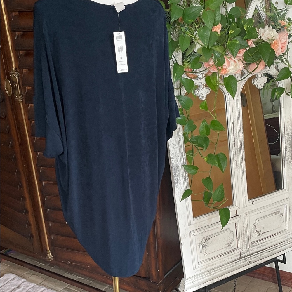 NWT Chicos Travelers Navy Acetate Drama V-Neck Top Size 2 3/4 sleeve - Picture 7 of 9